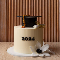 Graduation Cake 2024 w/ Black Cap