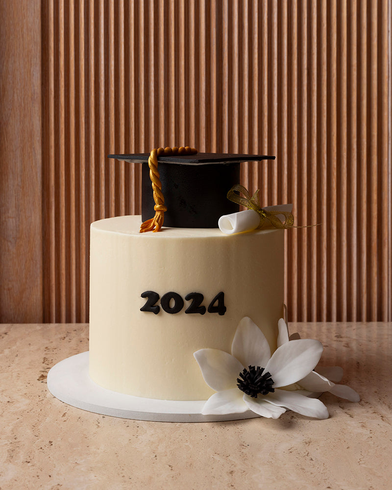 Graduation Cake 2024 w/ Black Cap