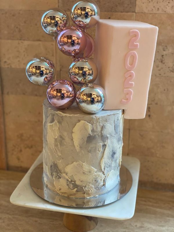 2023 Cake Pink with Silver Plexi Base